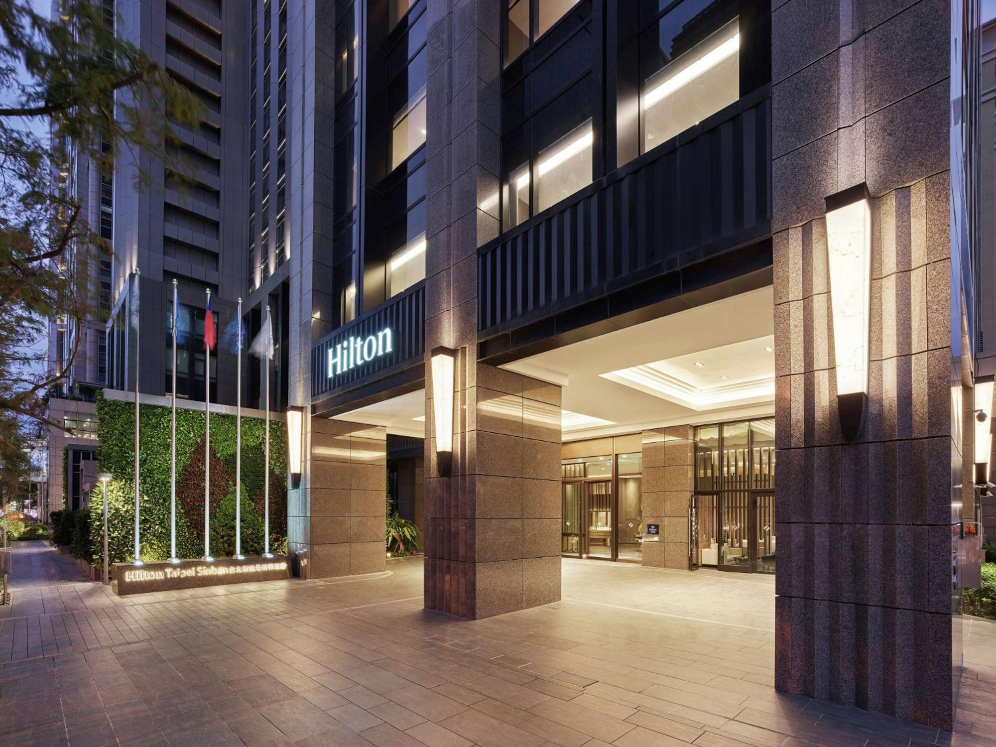 Отель Hilton Taipei Sinban New Taipei City Экстерьер фото